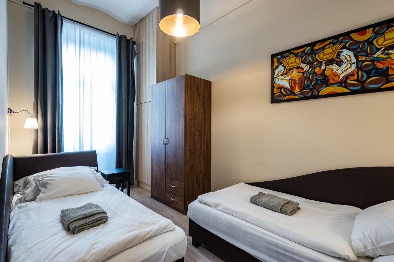 Center,The Rumbach Suite Budapest Esterno foto